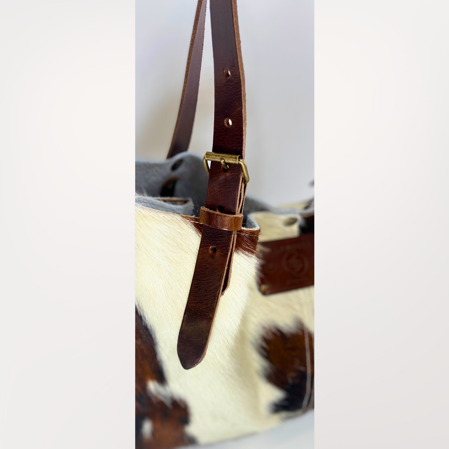 SAC CABAS PEAU DE VACHE NATURELLE NORMANDE 10