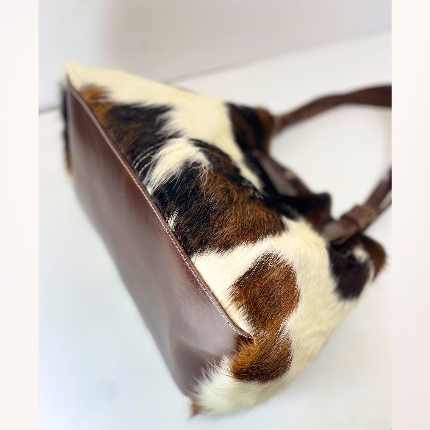SAC CABAS PEAU DE VACHE NATURELLE NORMANDE 12