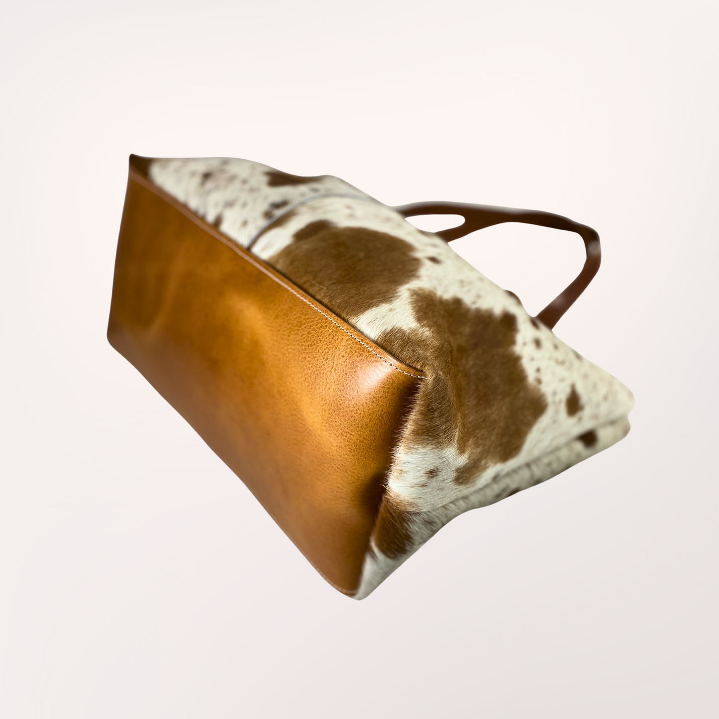 SAC CABAS PEAU DE VACHE NATURELLE MONTBELIARDE #27/045