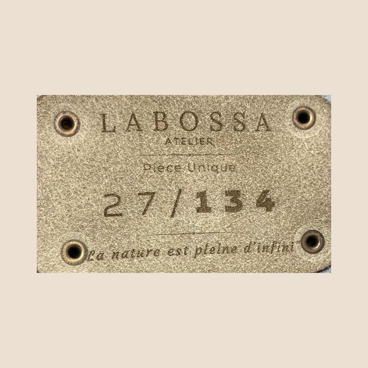 Cabas peau de vache Montbéliarde N°27/134 – patch intérieur numérotation – Labossa Atelier