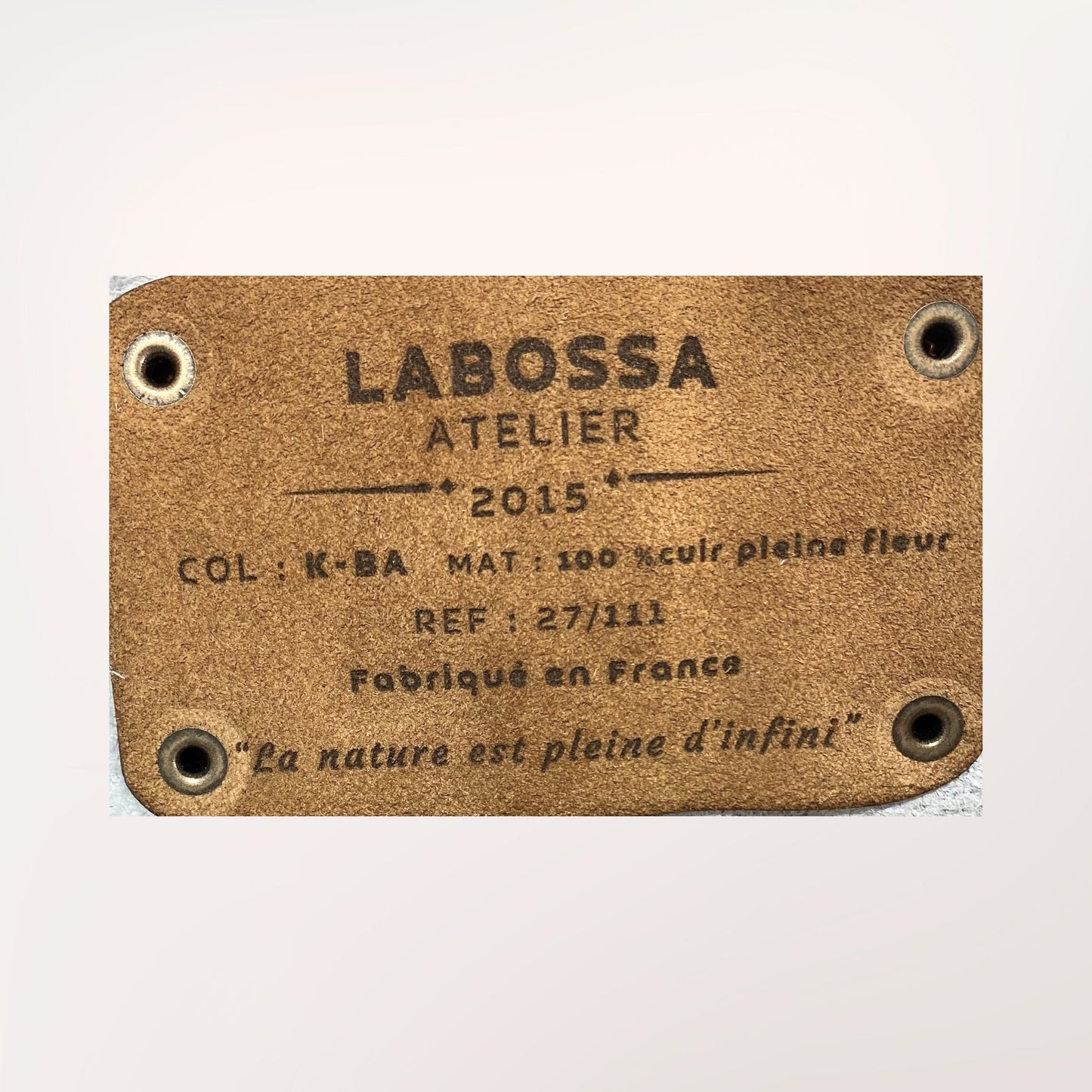 Cabas artisanal Labossa modèle 27111 en peau de vache normande patch interieur