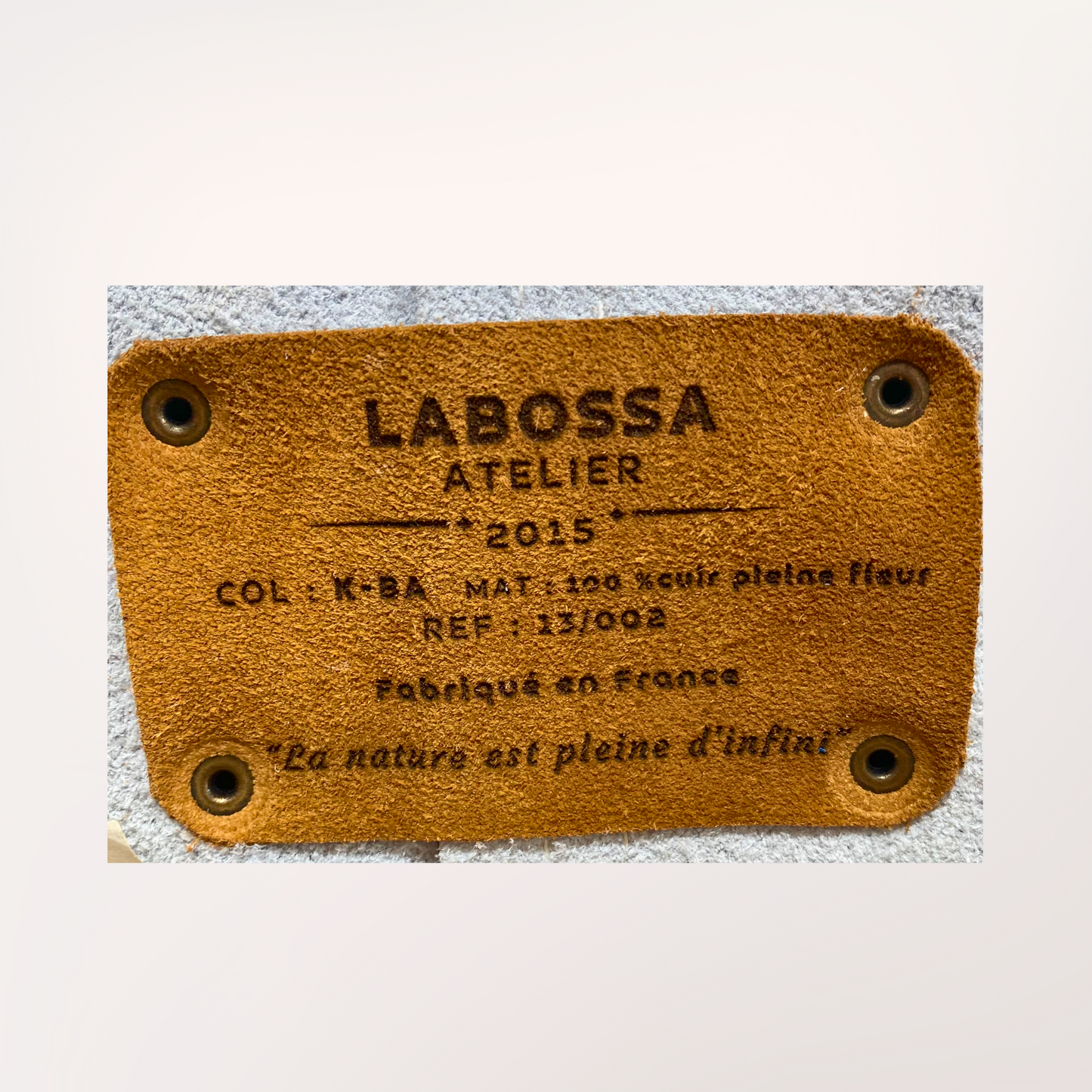 cuir velour gravé laser