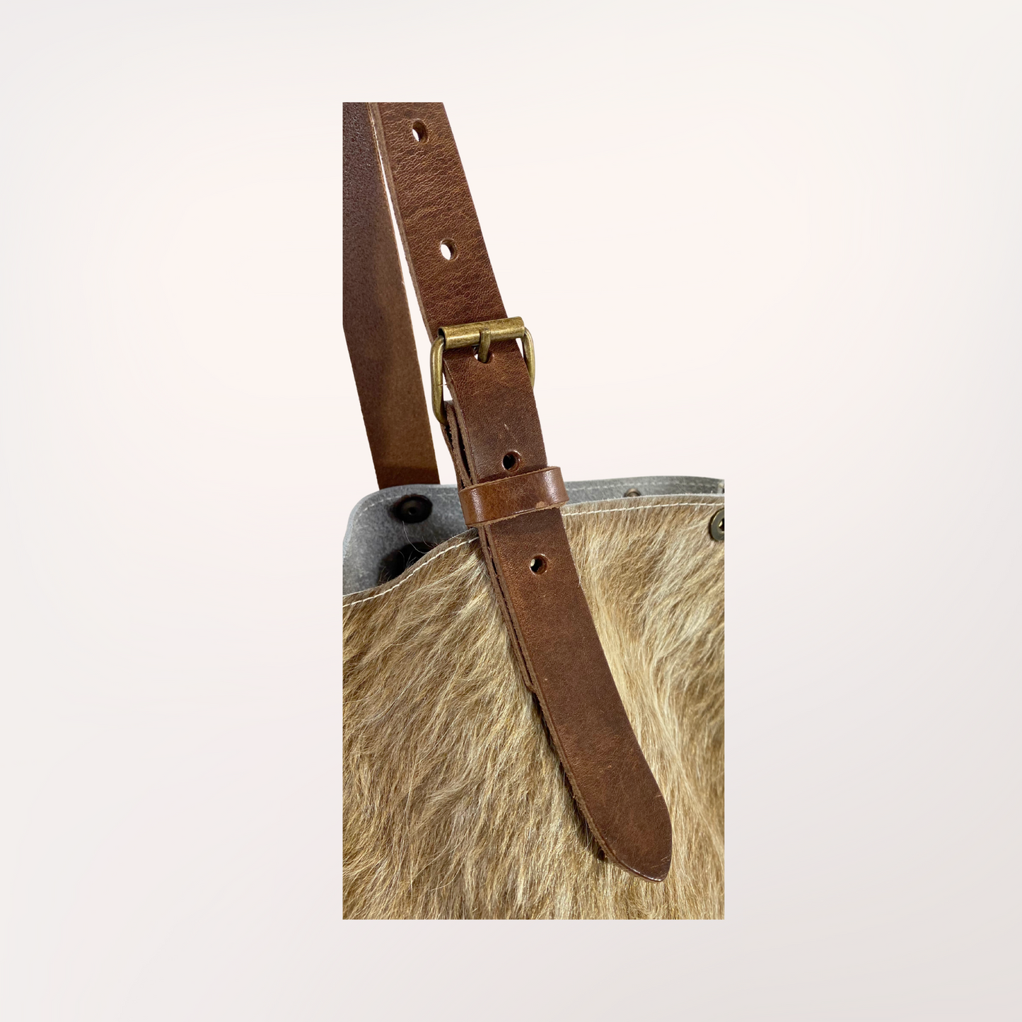 SAC CABAS PEAU DE VACHE NATURELLE BROWN SWISS 27/036