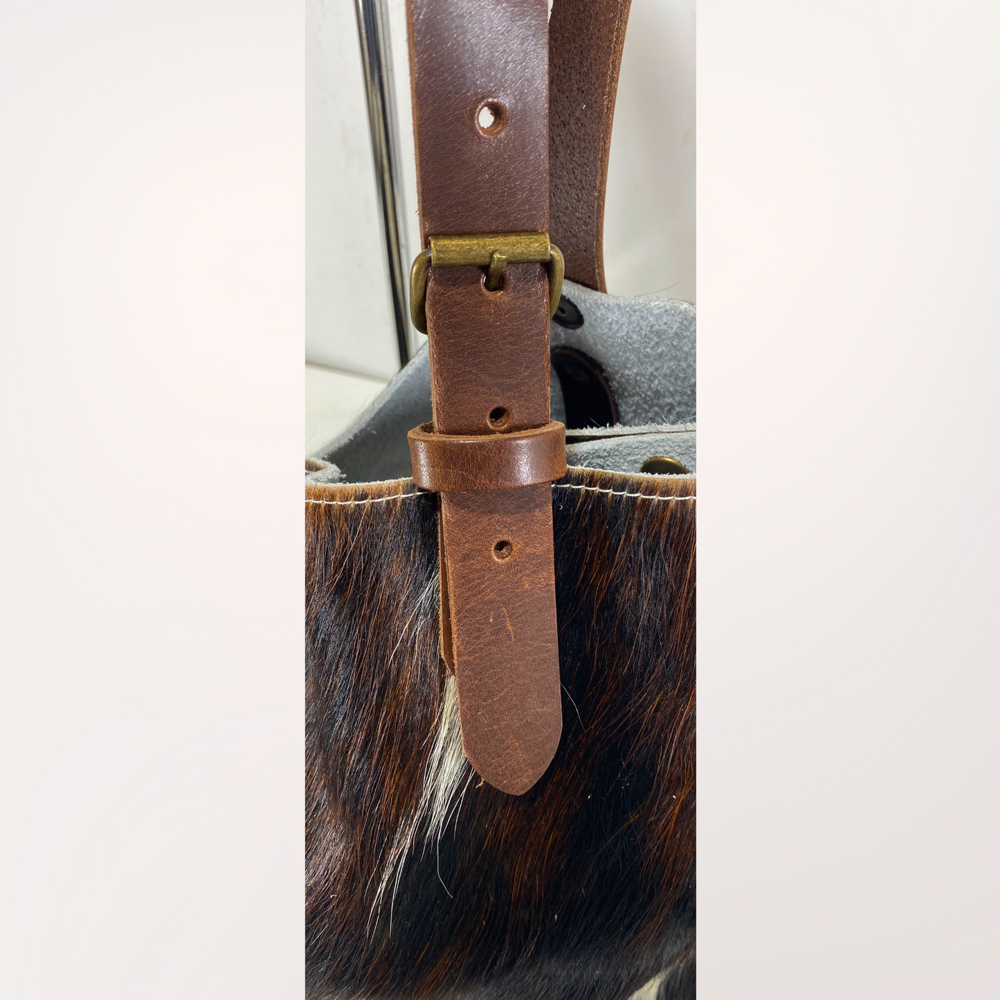 SAC CABAS PEAU DE VACHE NATURELLE NORMANDE 17