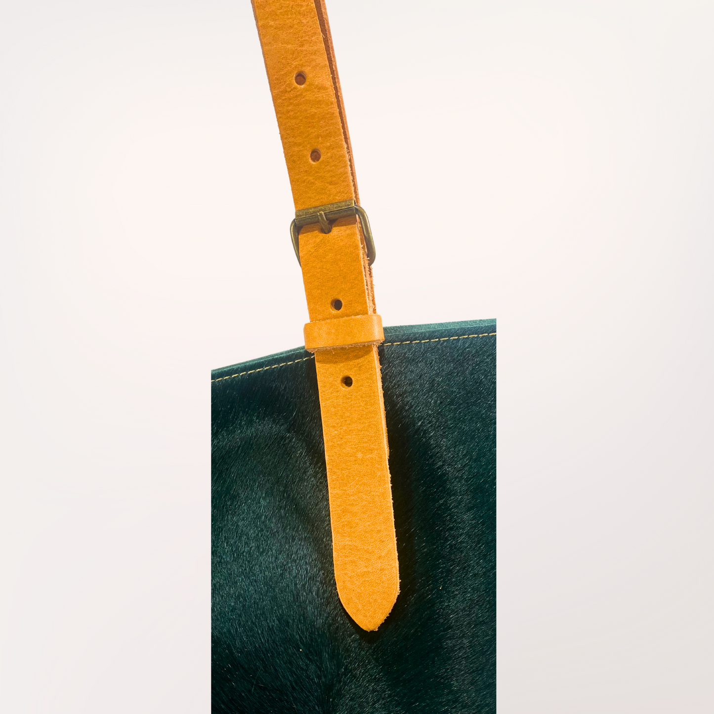 SAC CABAS PEAU DE VACHE IMPRIMÉ  VERT FÔRET