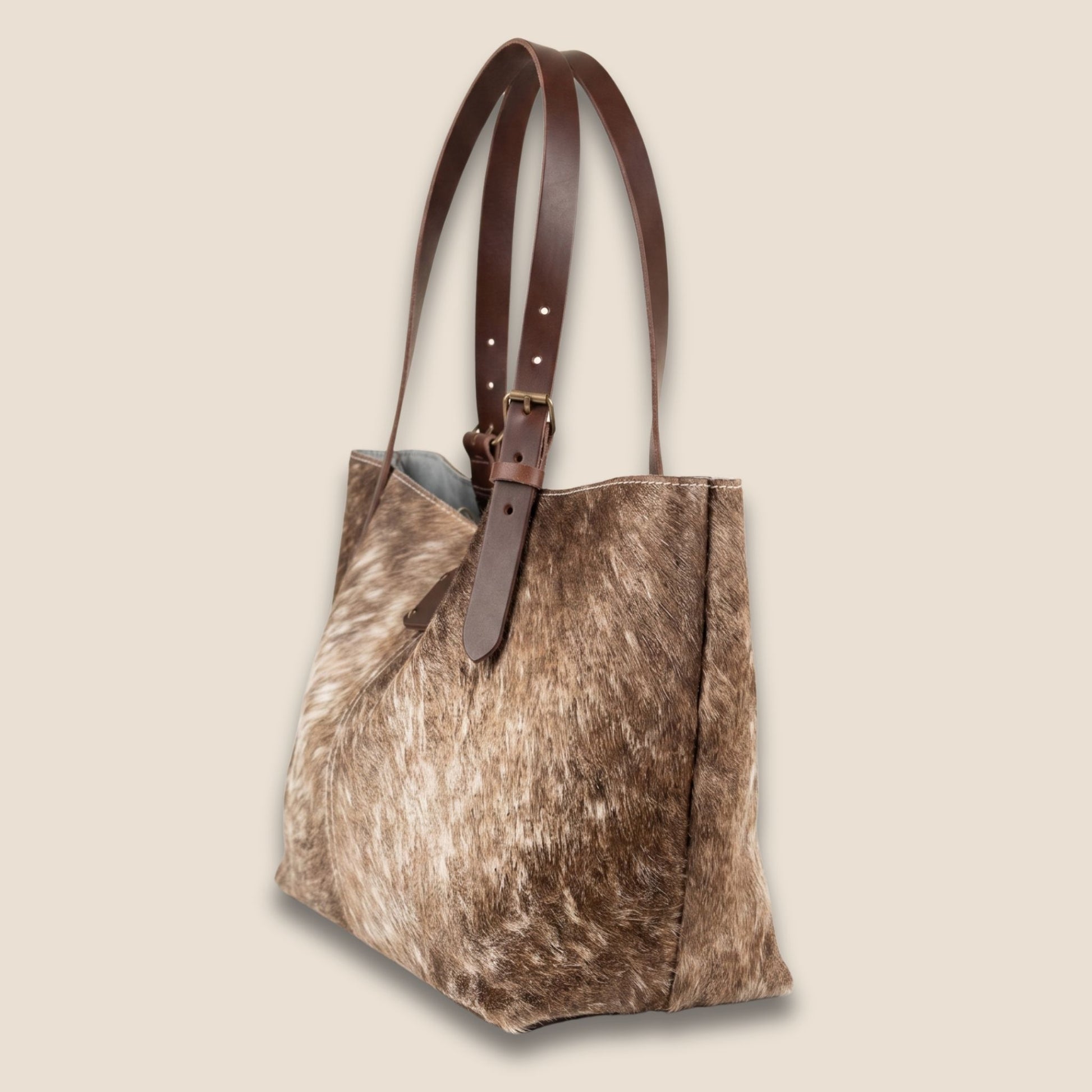 Cabas Labossa Brown Swiss #13/123 – vue de profil, cuir Primavera chocolat et peau naturelle mouchetée