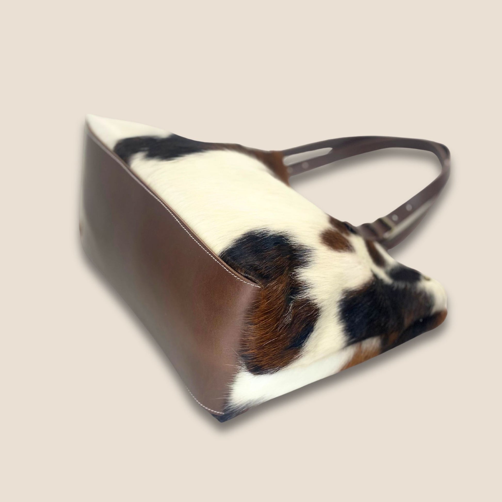 Fond en cuir marron chocolat du cabas Normande #13/126 | Labossa Atelier