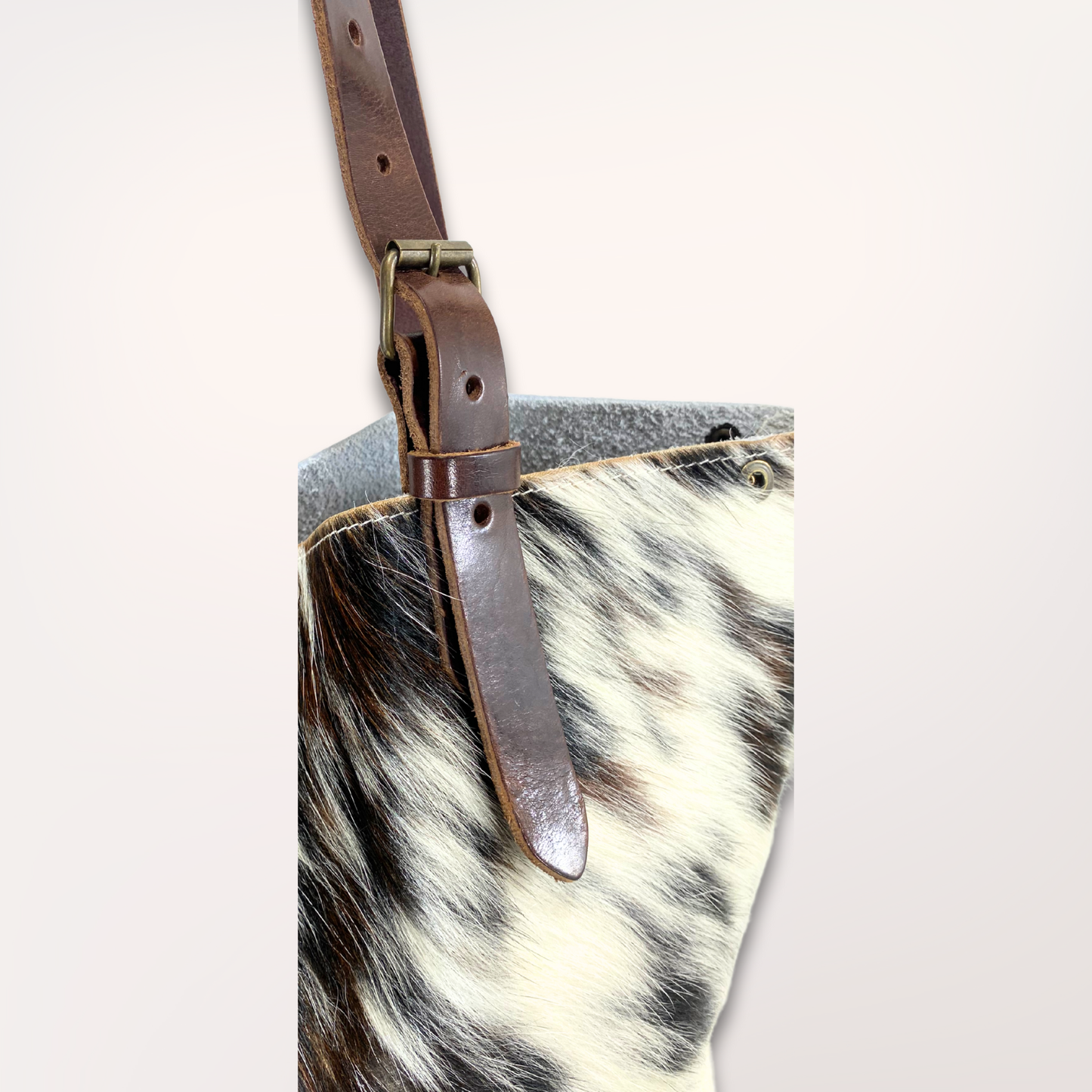 SAC CABAS PEAU DE VACHE NATURELLE NORMANDE #27/049