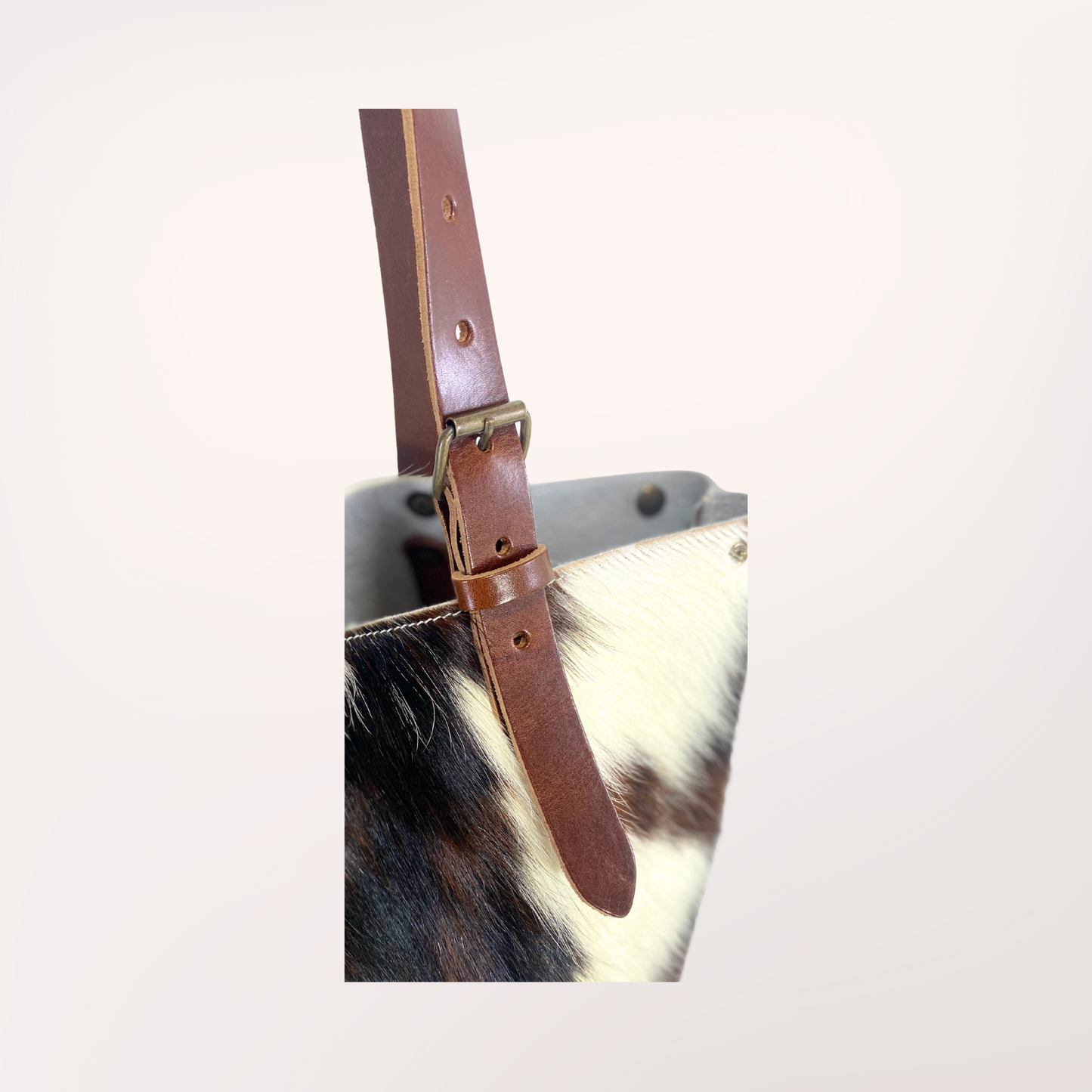 SAC CABAS PEAU DE VACHE NATURELLE NORMANDE #27/057