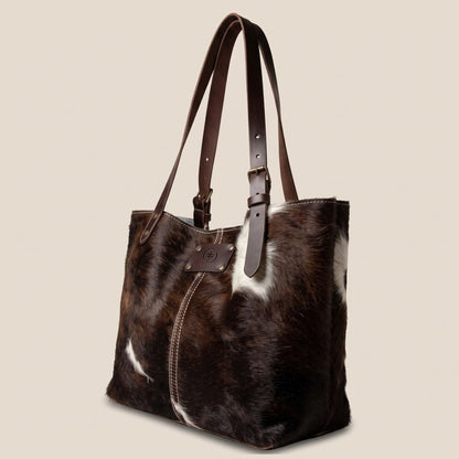 Cabas en peau de vache Salers naturelle #13/152, vue de profil.