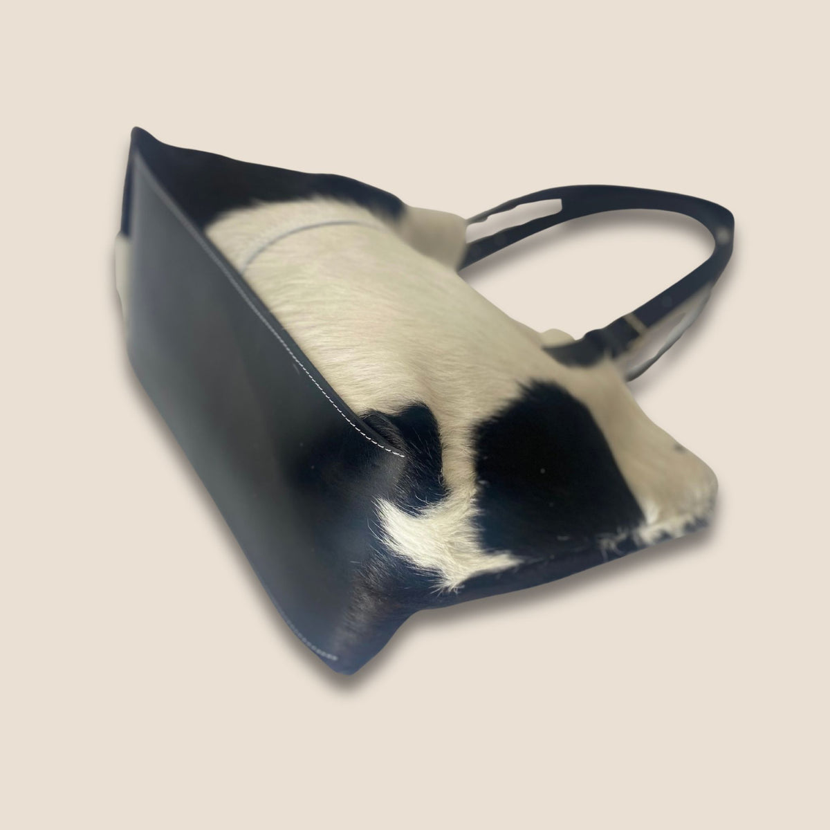 Cabas Holstein #27/158, détail du fond en cuir noir