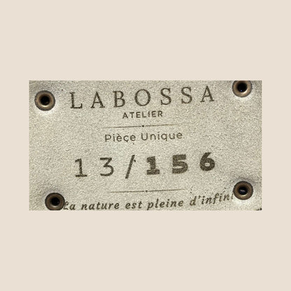 Cabas en peau de vache Montbéliarde #13/156, gros plan patch intérieur pièce unique