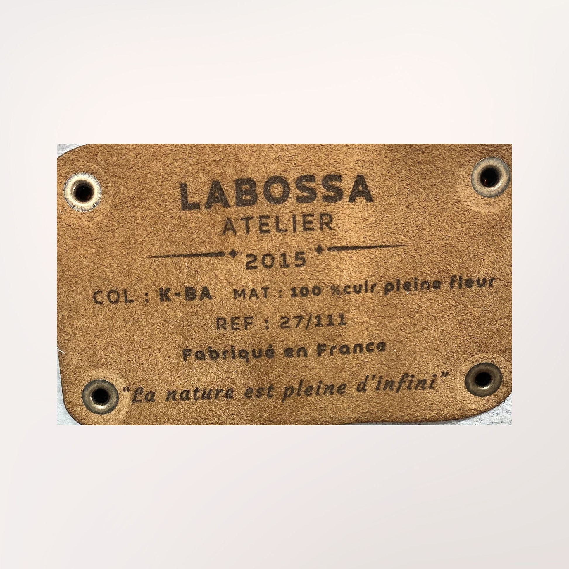 Cabas artisanal Labossa modèle 27111 en peau de vache normande patch interieur