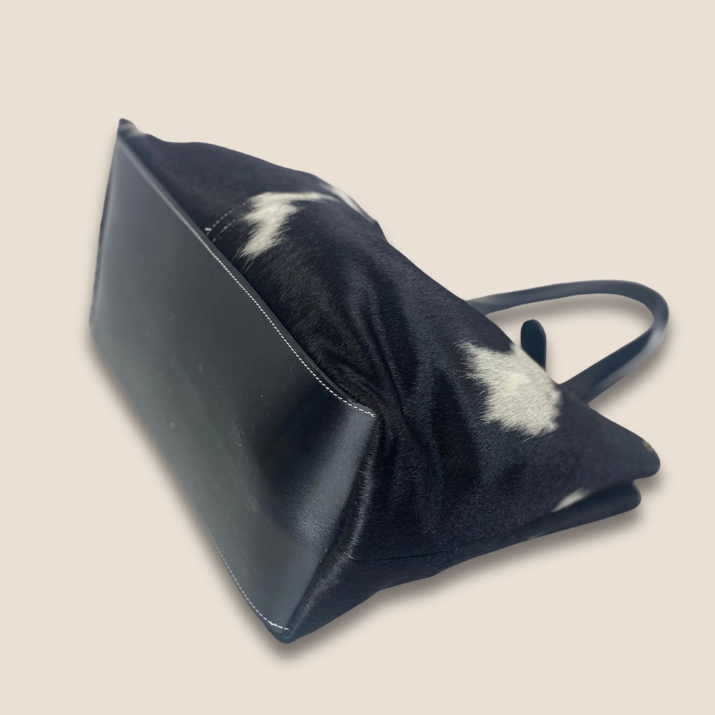 Cabas Holstein #27/129 — fond cuir noir pleine fleur