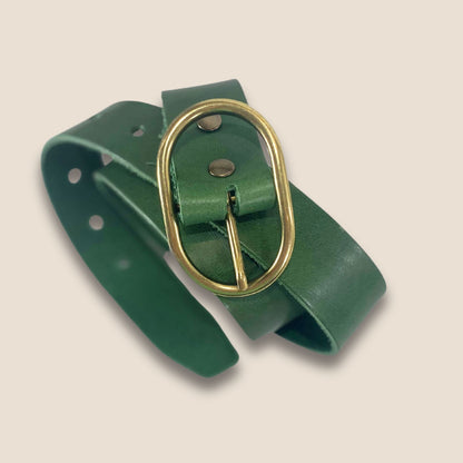 Ceinture cuir vert Séquoia Primavera 40 mm enroulée – cuir vachette pleine fleur 3 mm – Labossa Atelier