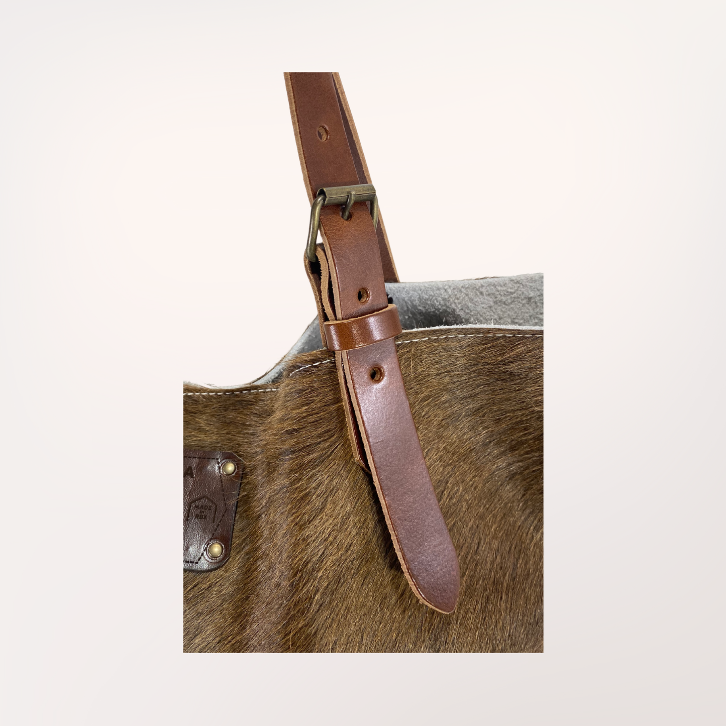 SAC CABAS PEAU DE VACHE NATURELLE BROWN SWISS #13/072