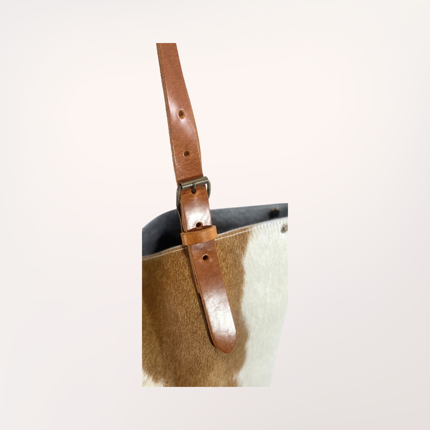 SAC CABAS PEAU DE VACHE NATURELLE MONTBELIARDE #27/062